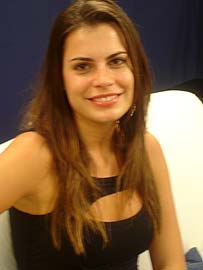 Modelo e apresentadora <b>Maryeva Oliveira</b> ao vivo no Bate-papo UOL - maryeva_16082005_04